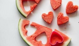 早孕吃瓜就吐,早孕吃瓜吐现象解析及应对策略