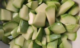 茭瓜凉拌吃,茭瓜凉拌，美味解暑新选择