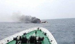 军事演练区域吃瓜渔船