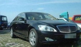 奔驰车主吃瓜群众,奔驰车主成吃瓜群众焦点