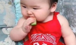 吃瓜儿子无视爸爸,家庭矛盾升级