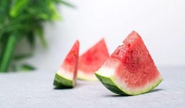 梦见自己吃瓜孑,揭秘梦中吃瓜的神秘寓意