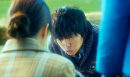 狼人胡俊吃瓜,揭秘背后真相与争议