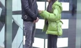 别人吵架吃瓜视频,一场激烈争吵，吃瓜群众围观热议